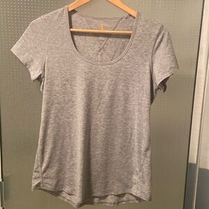 Lucy brand workout tshirt